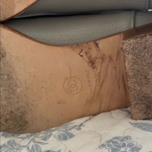 CHANEL Light Grey 2013 Interlocking CC Logo Moto Boots - Picture 10 of 13